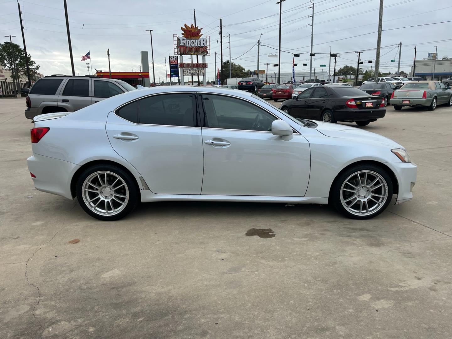 2008 white /TAN Lexus IS IS 250 6-Speed Manual (JTHBK262285) with an 2.5L V6 24V DOHC engine, 6-Speed Manual Overdrive transmission, located at 14700 Tomball Parkway 249, Houston, TX, 77086, (281) 444-2200, 29.928619, -95.504074 - Photo#7